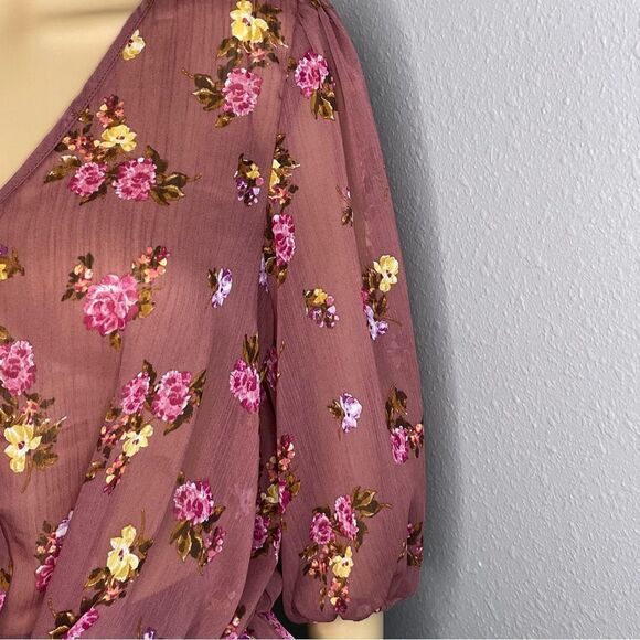 Lily White Floral 3/4 Sleeve Front Knot Blouse Wine With Yellow Pink Flowers Lrg - Picture 5 of 11